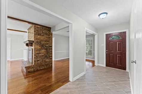 4205 Queenswood Street Baytown TX 77521