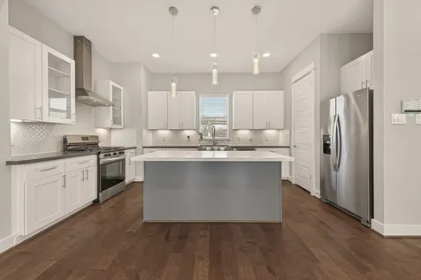2010 Saint Charles Street Houston TX 77003