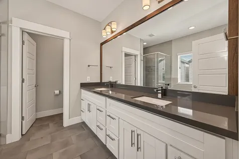 2010 Saint Charles Street Houston TX 77003