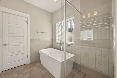 2010 Saint Charles Street Houston TX 77003