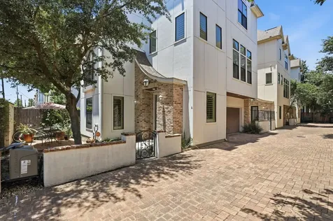 1009 W 24th Street A Houston TX 77008