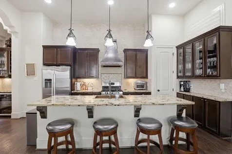 1009 W 24th Street A Houston TX 77008