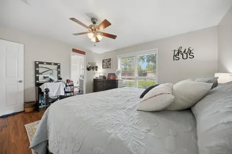 908 Pine Drive Caldwell TX 77836