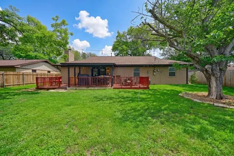 908 Pine Drive Caldwell TX 77836