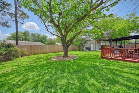 908 Pine Drive Caldwell TX 77836