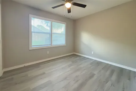 2214 5th Avenue N Texas City TX 77590