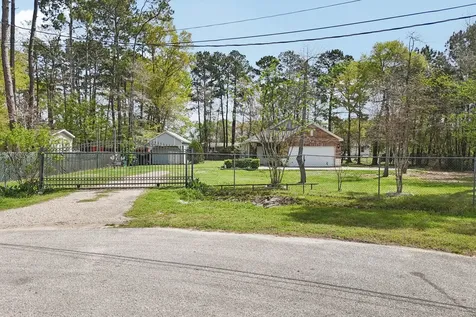 23888 Mason Bee Lane New Caney TX 77357