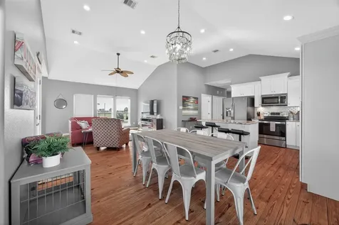 18607 Warrior Road Galveston TX 77554