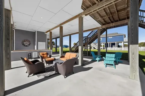 18607 Warrior Road Galveston TX 77554