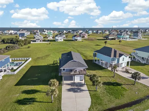 18607 Warrior Road Galveston TX 77554