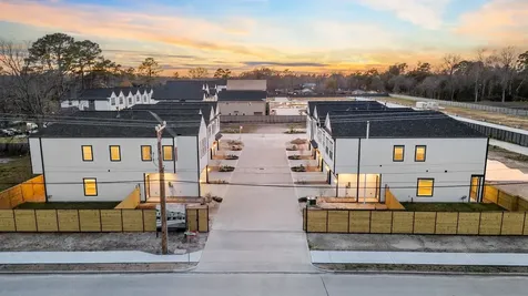 5923 Wheatley Street Houston TX 77091