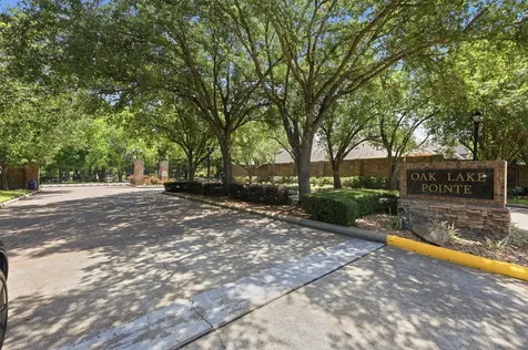 9523 Bayou Lake Lane Houston TX 77040