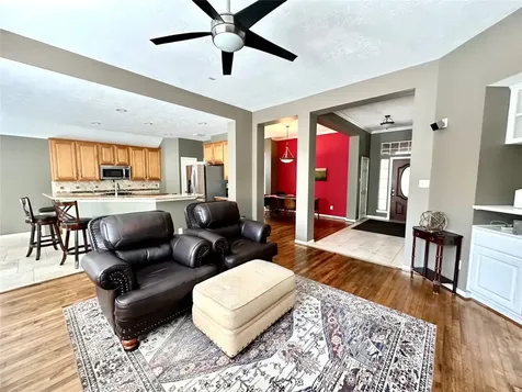 8910 Everhart Lane Houston TX 77040
