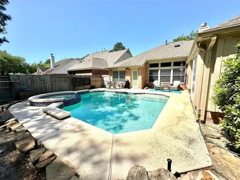 8910 Everhart Lane Houston TX 77040