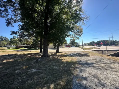 1042 W Commerce Street Buffalo TX 75831
