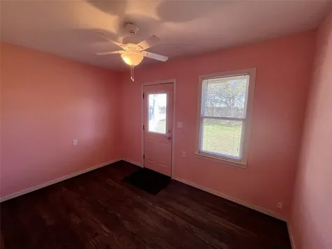 1004 N Center Street Weimar TX 78962