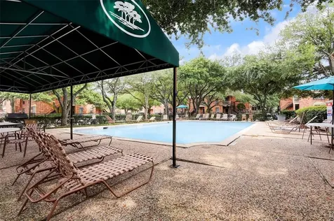 2255 Braeswood Park Drive 329 Houston TX 77030