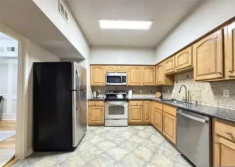 2255 Braeswood Park Drive 329 Houston TX 77030
