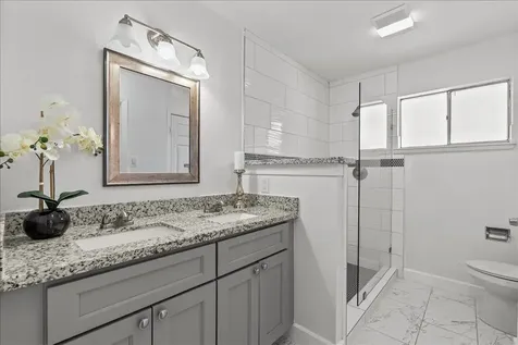 15514 Diana Lane Houston TX 77062
