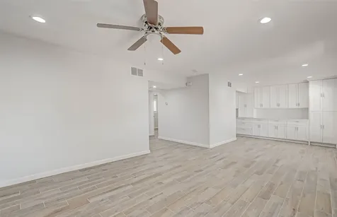 7510 Shadyvilla Lane 20 Houston TX 77055