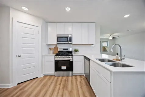 803 Clear Valley Lane Dayton TX 77535