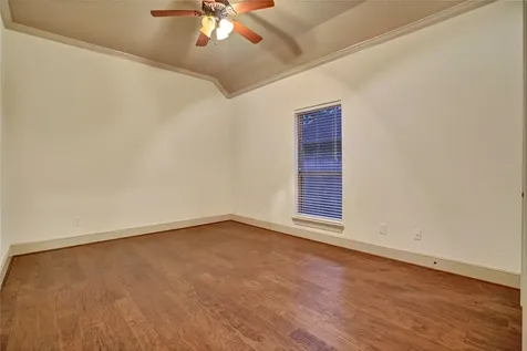 10 Tallgrass Way Spring TX 77389