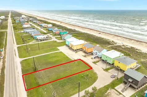 2442-6 Bluewater Highway Surfside Beach TX 77541