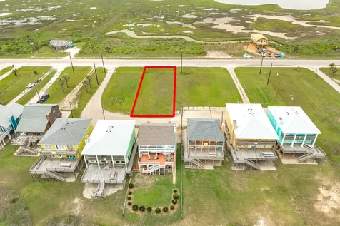 2442-6 Bluewater Highway Surfside Beach TX 77541