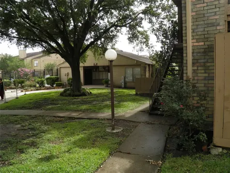 10555 Turtlewood Court 303 Houston TX 77072