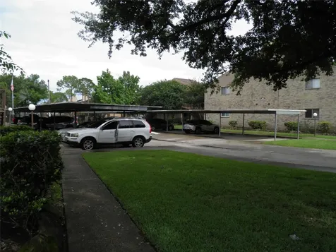 10555 Turtlewood Court 303 Houston TX 77072