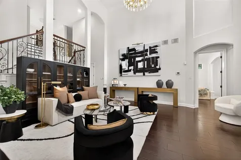 15 Veilwood Circle The Woodlands TX 77382