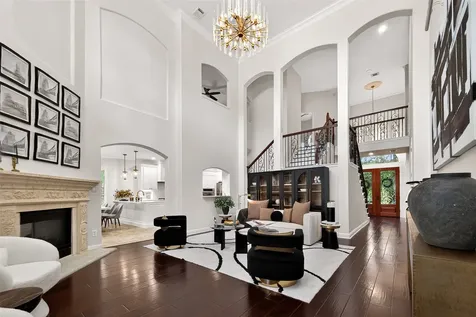 15 Veilwood Circle The Woodlands TX 77382