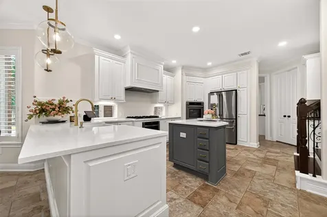 15 Veilwood Circle The Woodlands TX 77382