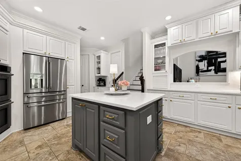 15 Veilwood Circle The Woodlands TX 77382