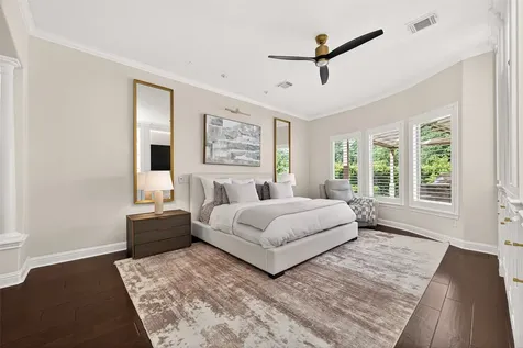 15 Veilwood Circle The Woodlands TX 77382