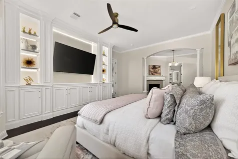 15 Veilwood Circle The Woodlands TX 77382