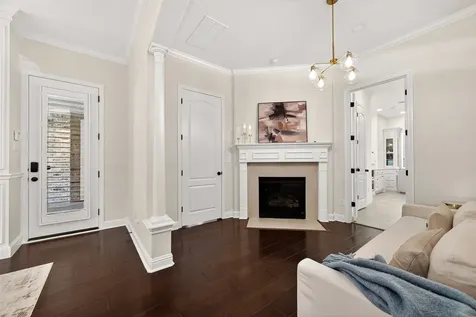 15 Veilwood Circle The Woodlands TX 77382