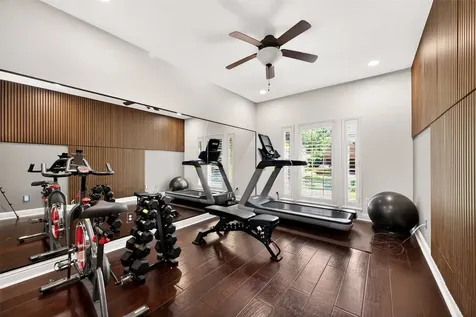 15 Veilwood Circle The Woodlands TX 77382