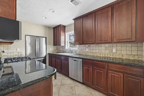 622 Seminole Drive Kemah TX 77565