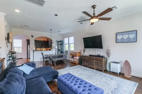 2014 Mcllhenny Street Houston TX 77004