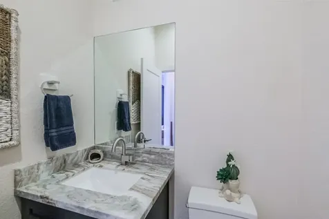 2014 Mcllhenny Street Houston TX 77004