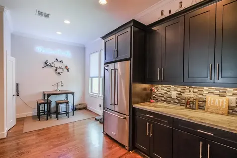 2014 Mcllhenny Street Houston TX 77004