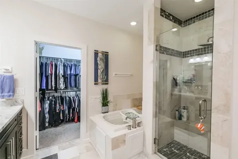 2014 Mcllhenny Street Houston TX 77004