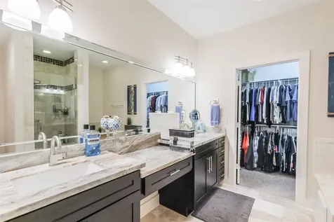 2014 Mcllhenny Street Houston TX 77004