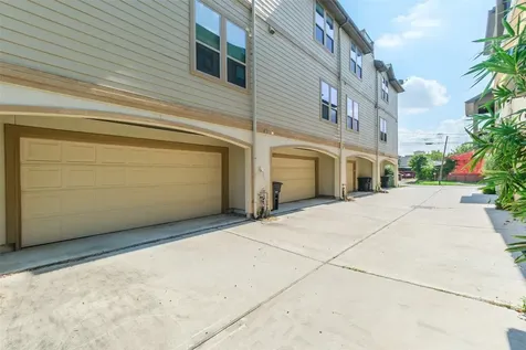 2014 Mcllhenny Street Houston TX 77004