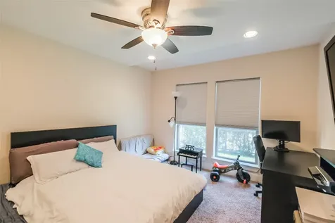 2014 Mcllhenny Street Houston TX 77004