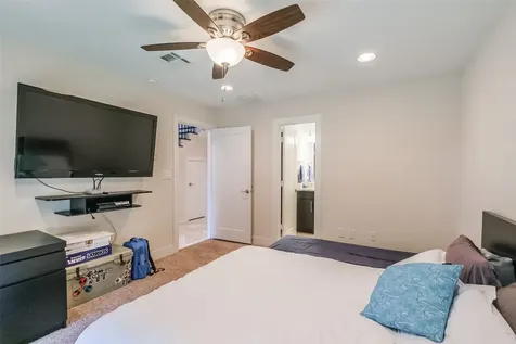 2014 Mcllhenny Street Houston TX 77004