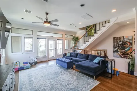 2014 Mcllhenny Street Houston TX 77004