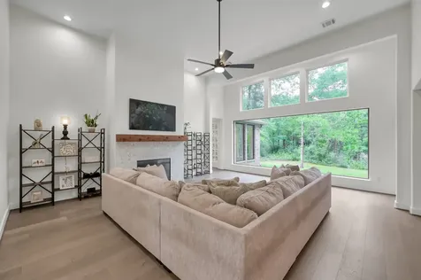 7304 Magnolia Hollow Drive Montgomery TX 77316