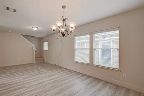 5827 Silver Oak Missouri City TX 77459